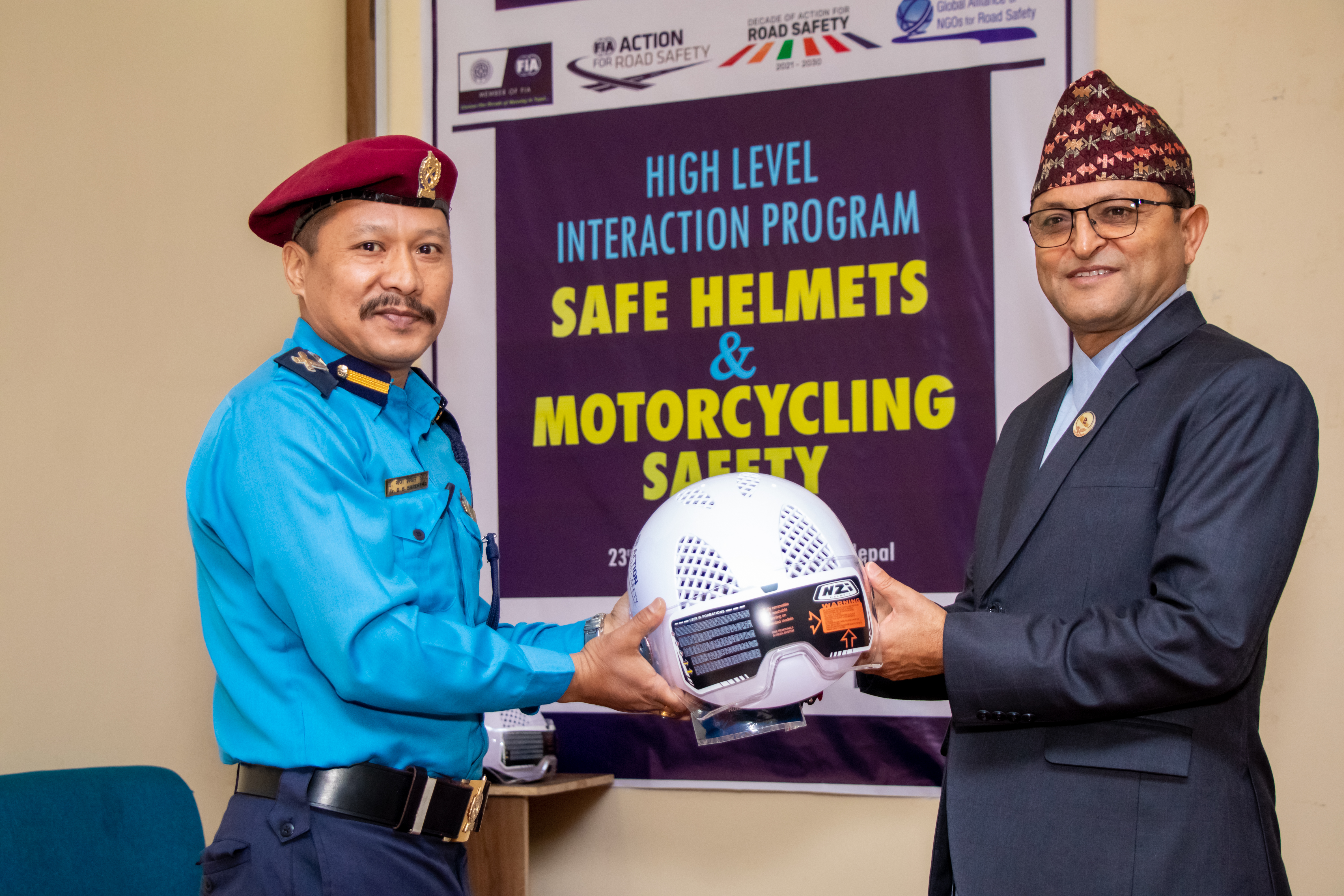 High-Level Interaction on Safe Helmets and Motorcycling Safety